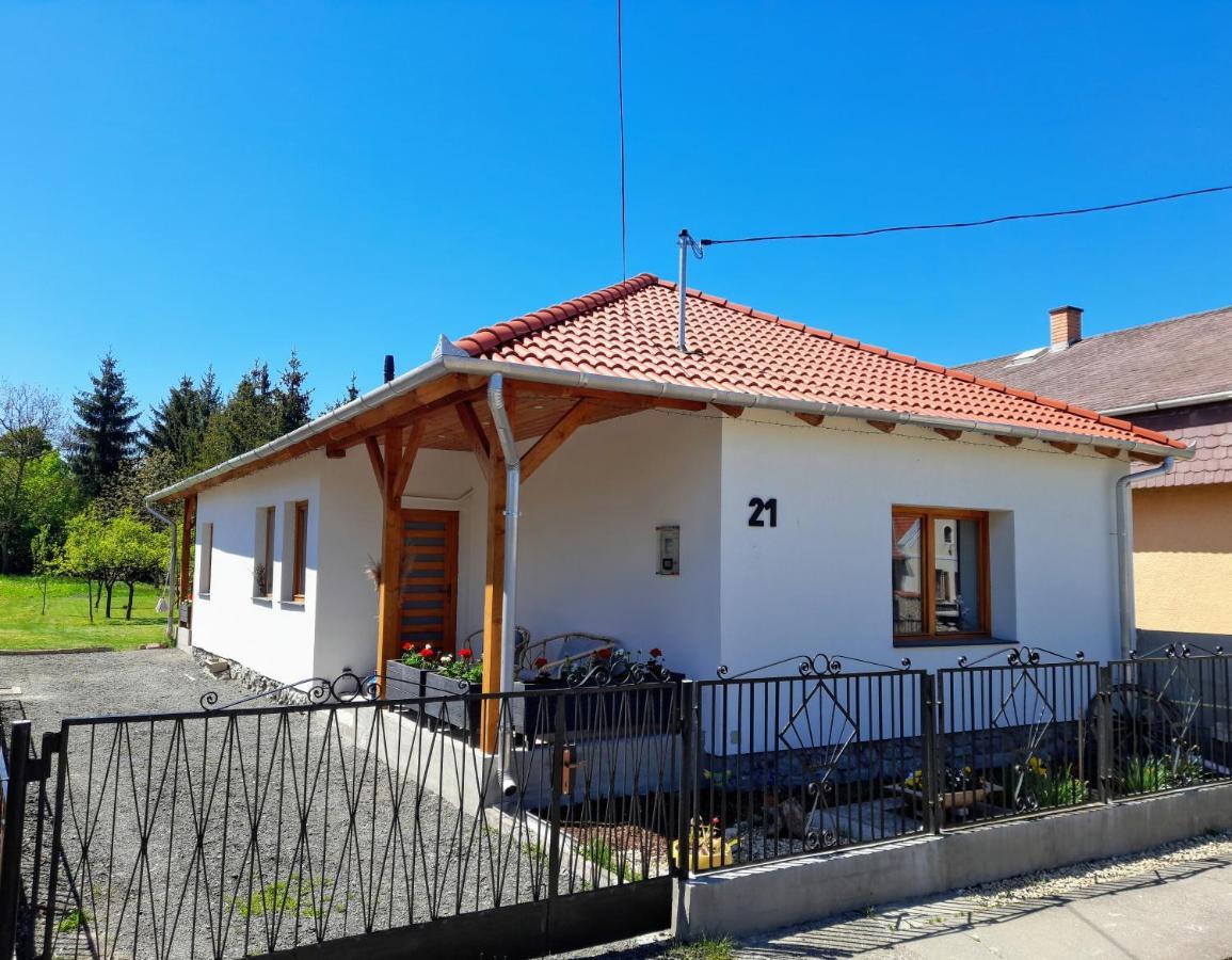 No°21 Apartman Szilvásvárad Exteriör bild